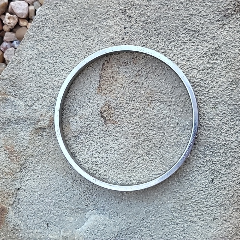 Beautiful bangle - Picture 3 of 4